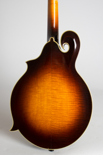 Monteleone  Grand Artist Carved Top Mandolin  (1982)