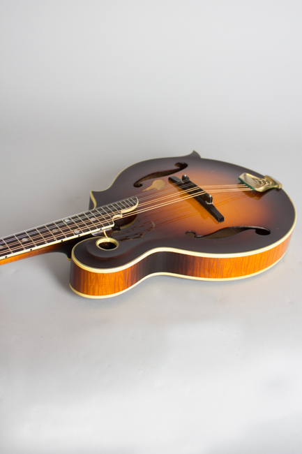 Monteleone  Grand Artist Carved Top Mandolin  (1982)