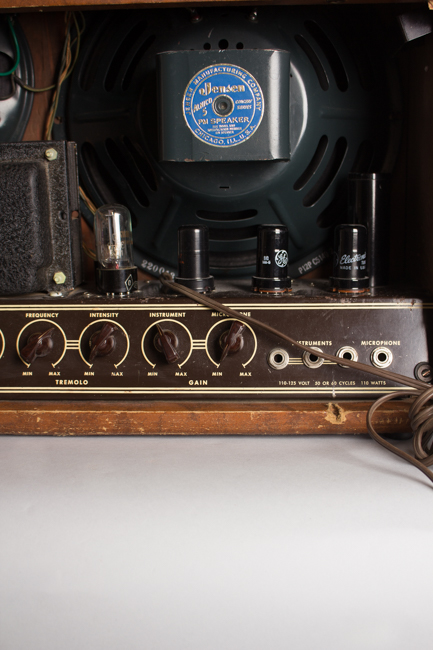 Gibson  GA-50T Tube Amplifier (1951)