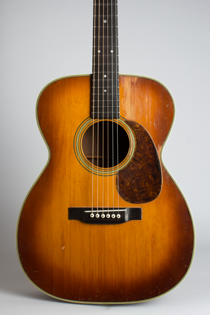 C. F. Martin  000-28 Shaded Top Flat Top Acoustic Guitar  (1948)