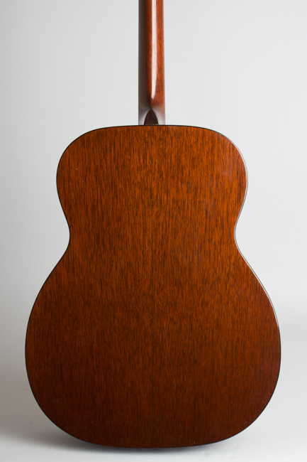 C. F. Martin  0-18T Flat Top Tenor Guitar  (1962)