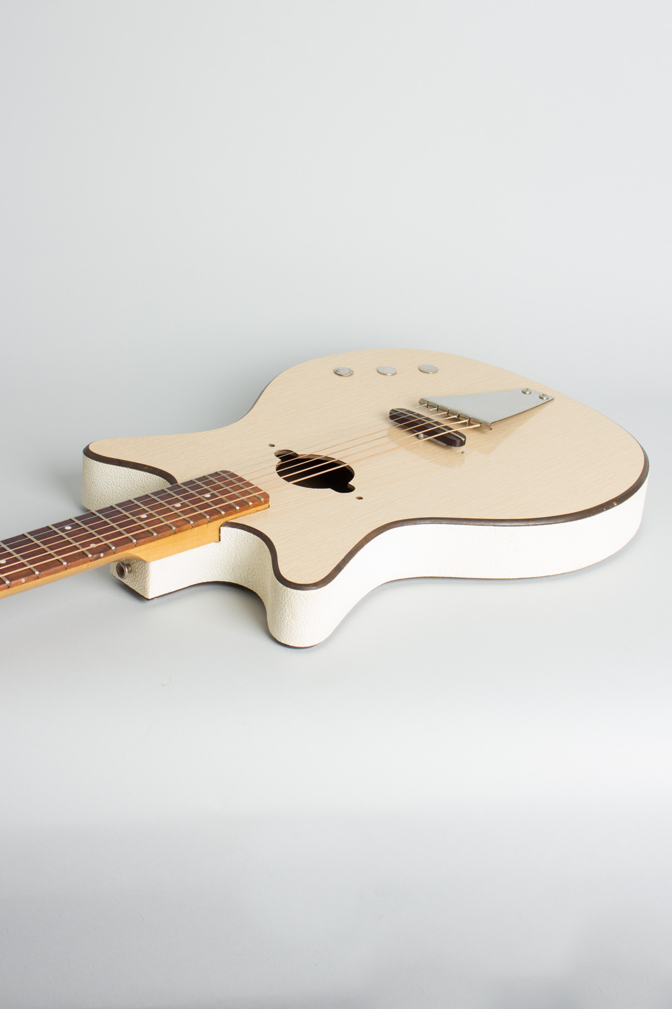 Danelectro Convertible Model 5005 owned by Vinnie Bell Flat