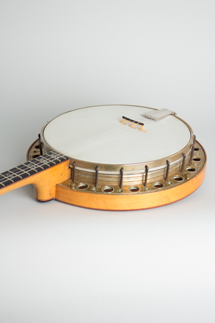 Iucci  Mellotone Grand Tenor Banjo ,  c. 1925