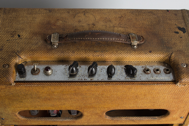 Fender  Vibrolux Model 5F11 Tube Amplifier (1960)