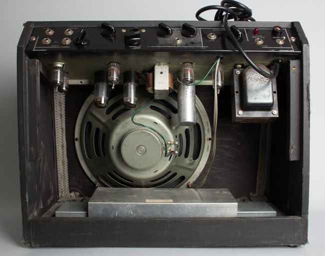  Magnatone Tube Amplifier, labeled Titano (1965)