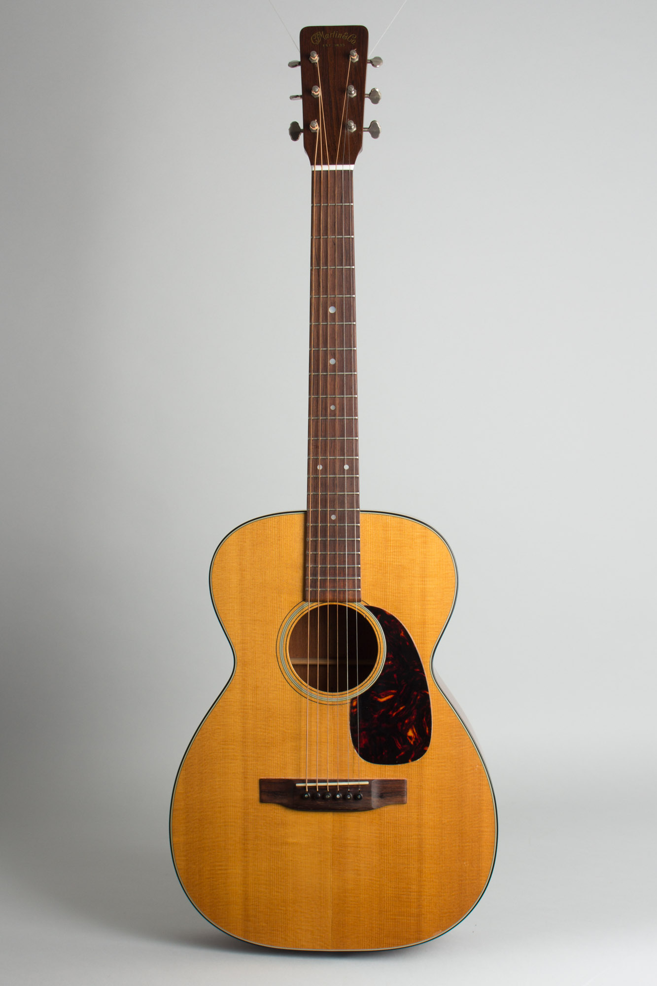 C. F. Martin 0-18 Flat Top Acoustic Guitar (1966) | RetroFret