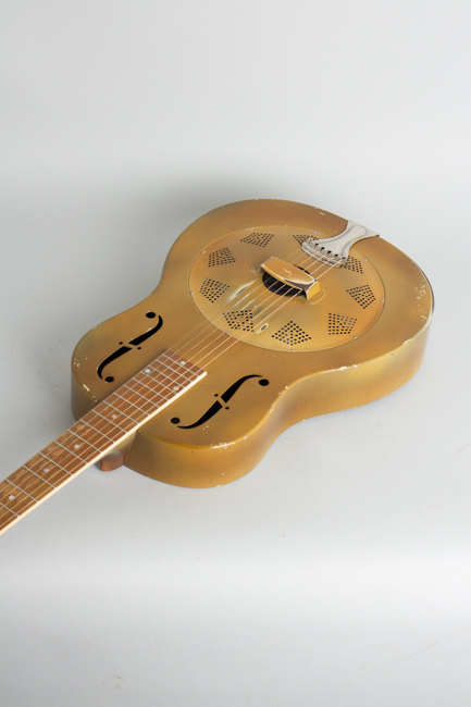 National  Triolian Resophonic Guitar  (1931)