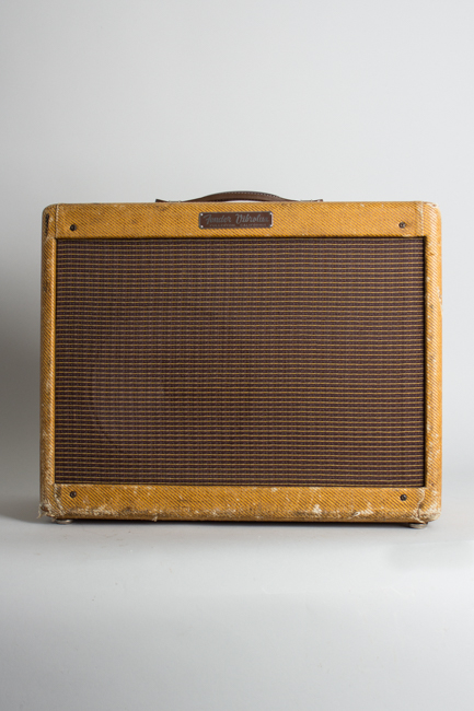 Fender  Vibrolux Model 5F11 Tube Amplifier (1960)