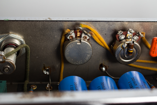 Fender  Vibrolux Model 5F11 Tube Amplifier (1960)