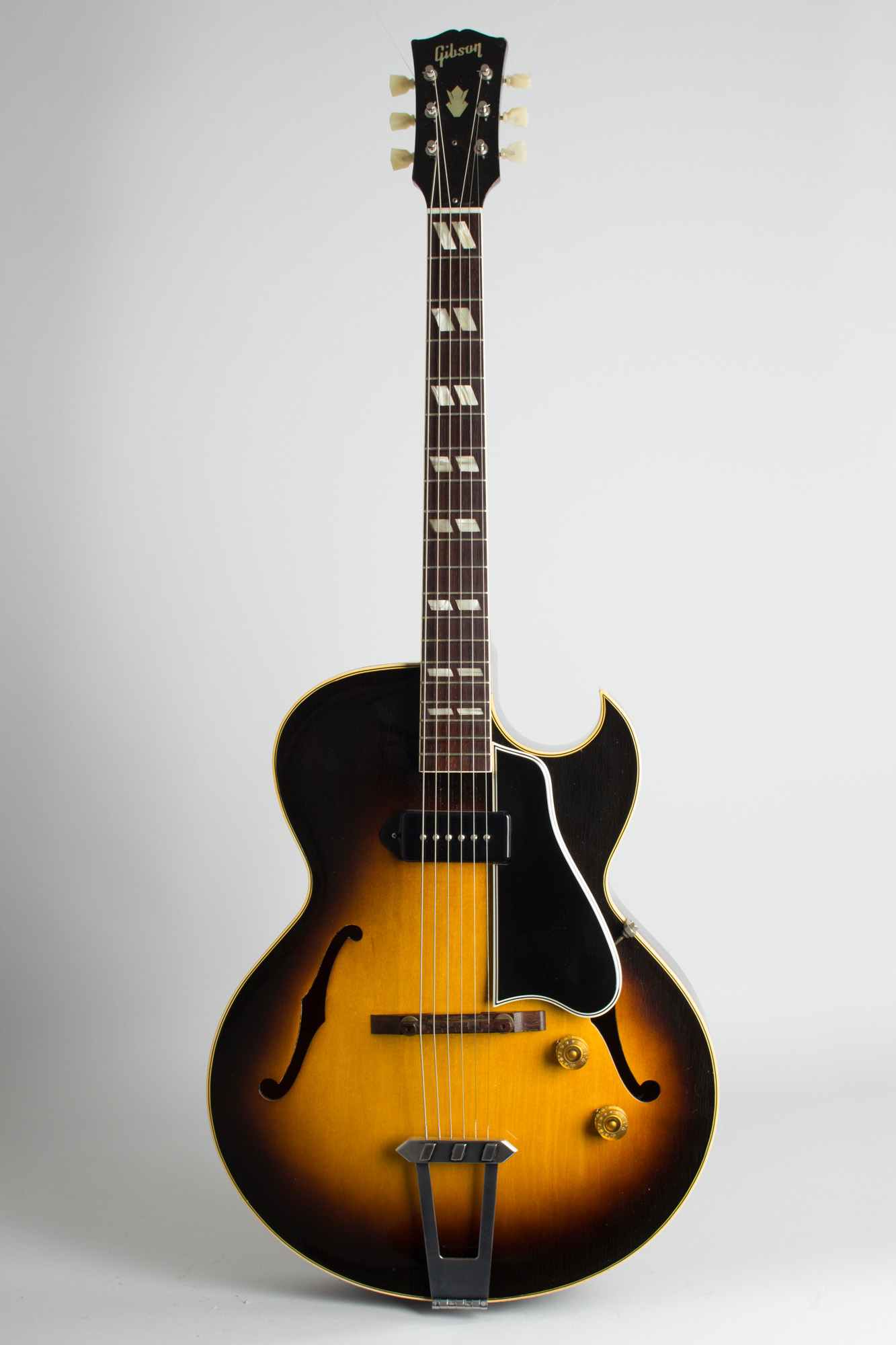 Gibson ES-175 Arch Top Hollow Body Electric Guitar (1955) |