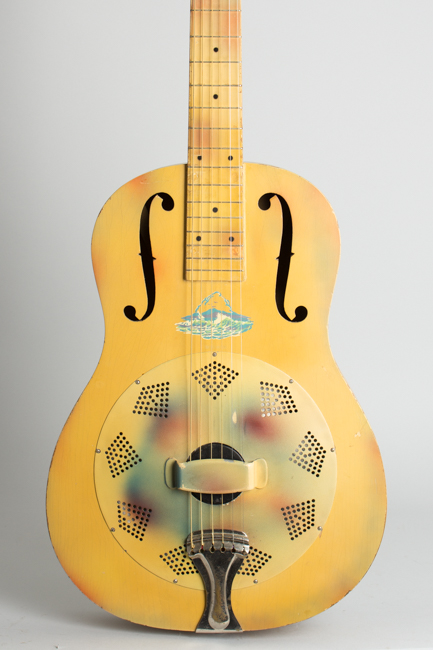 National  Triolian Resophonic Guitar  (1929)
