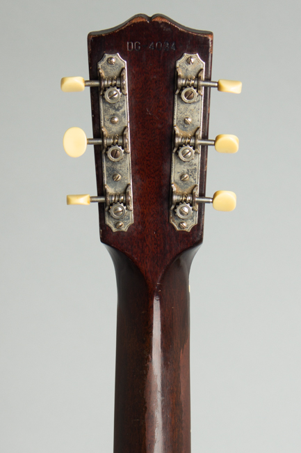 Gibson  J-35 Flat Top Acoustic Guitar  (1938)