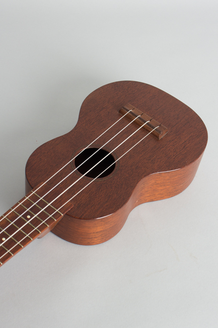 Favilla  Soprano Ukulele  (1950