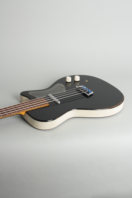 Silvertone Model 1444 Electric Bass Guitar, made by Danelectro (1965)
