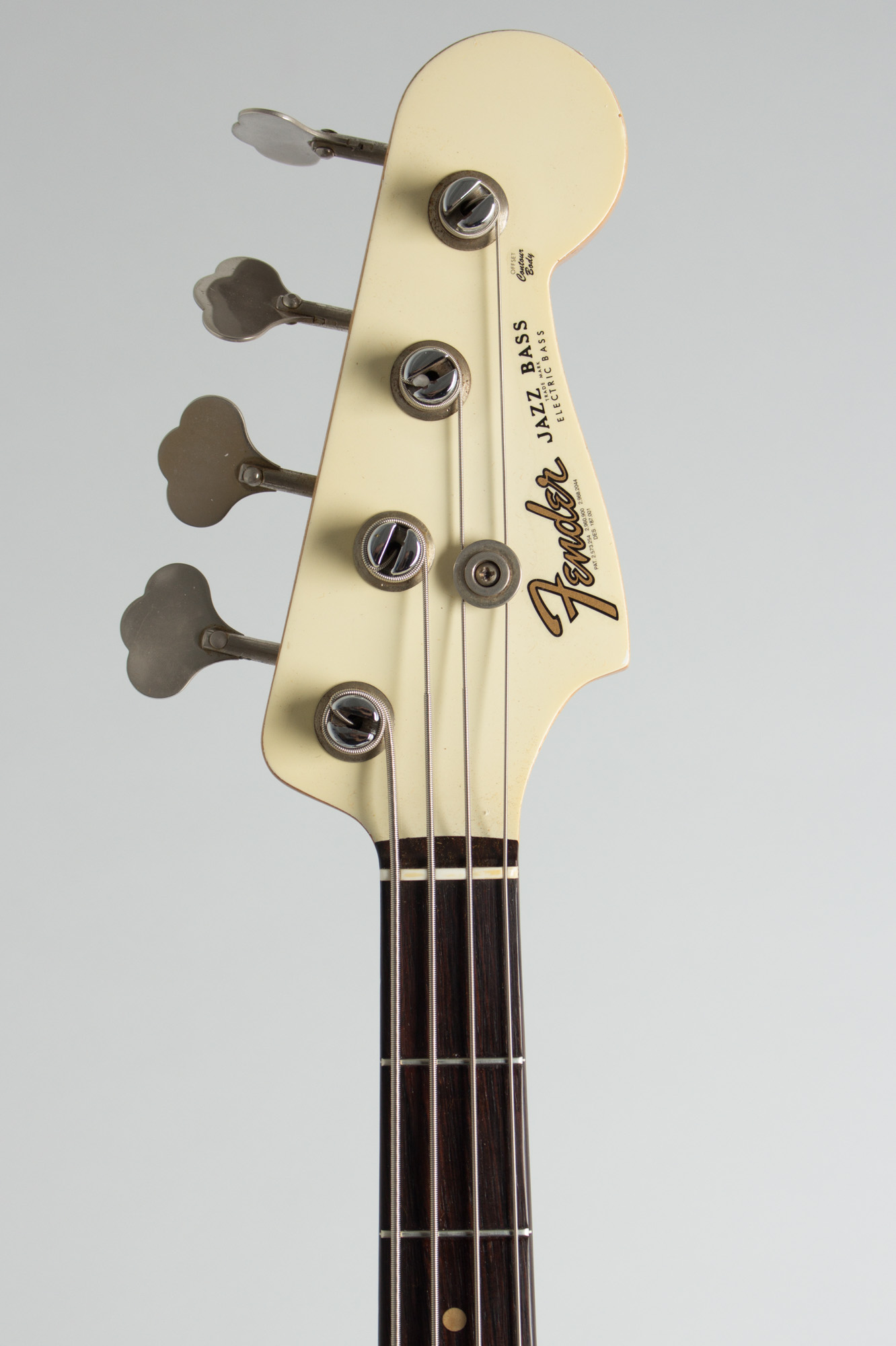 ベース Fender Jazz Bass Offset Contour Body Can anyone tell me what “offset contour body” means on a fender