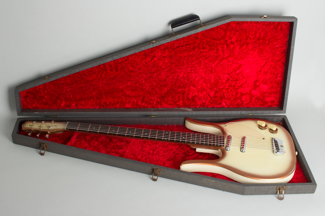 Danelectro  Longhorn Model 4623 Electric 6-String Bass Guitar  (1958)