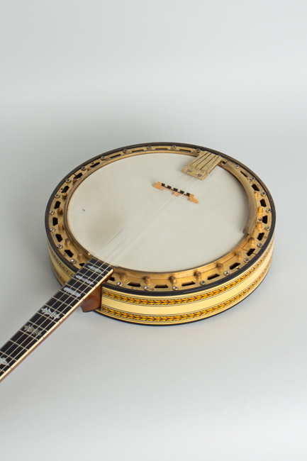 Vega  Vegavox III Artist Tenor Banjo  (1931)