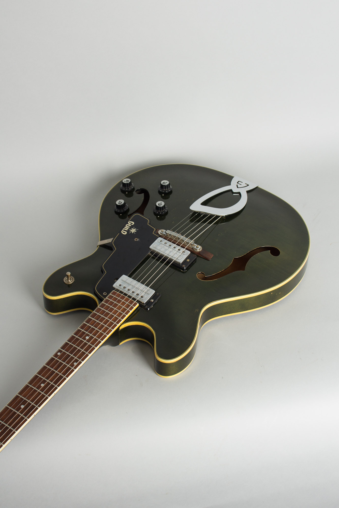 Guild starfire iv black hotsell