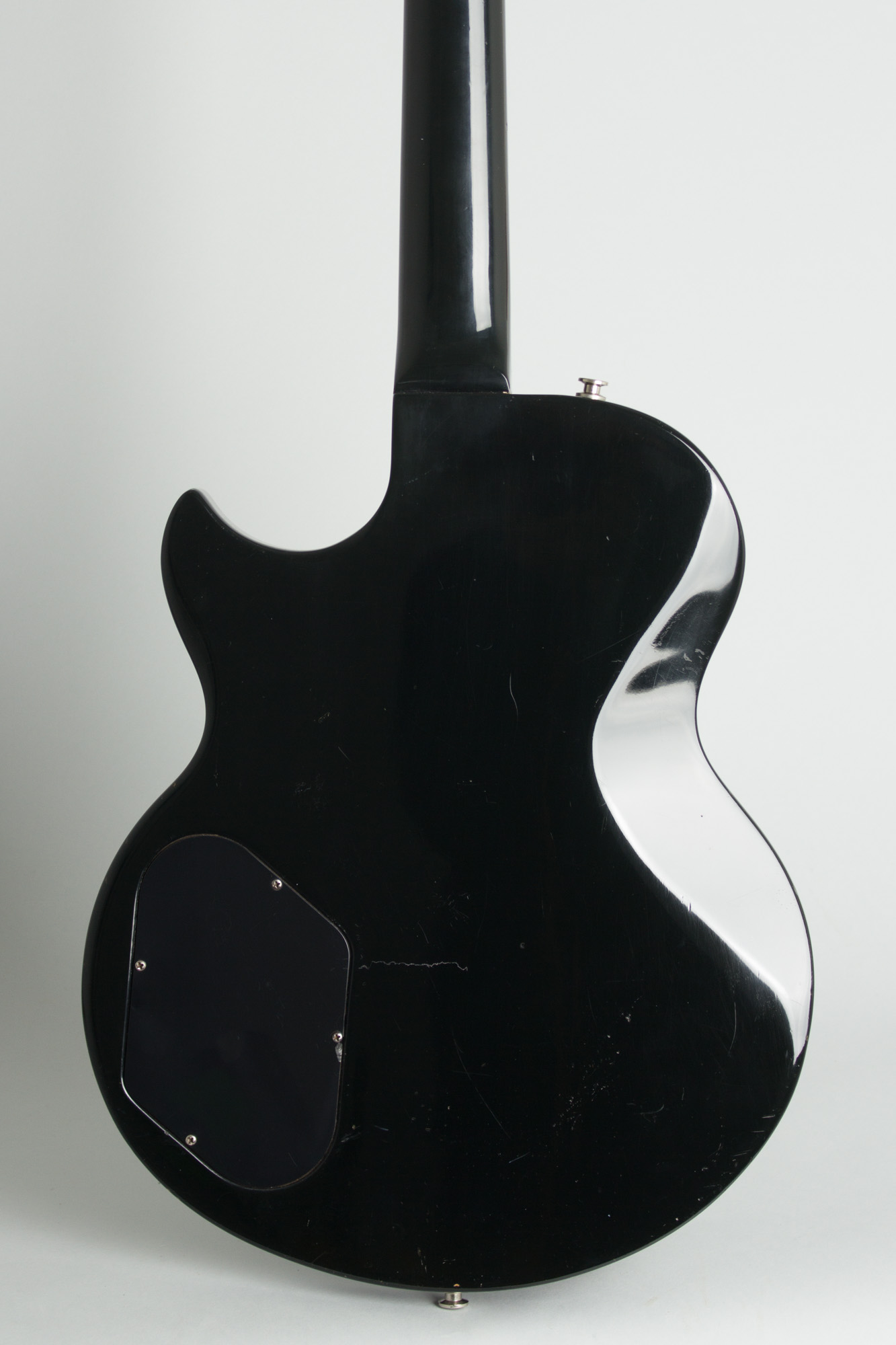 Gibson L-6S Solid Body Electric Guitar (1975) | RetroFret Gibson L-6S Solid Body Electric Guitar (1975) | RetroFret