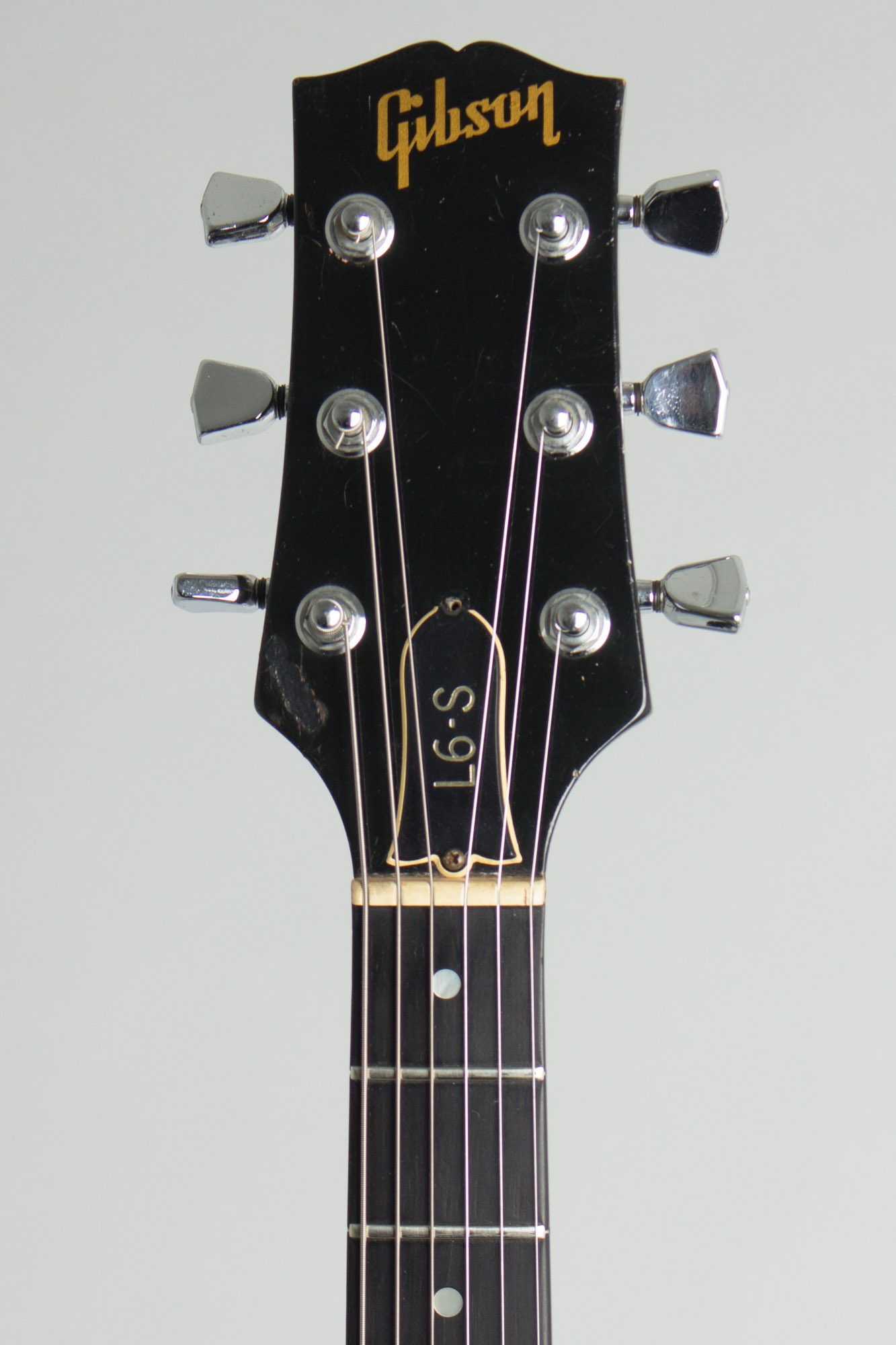 Gibson L-6S - ややこしいスペックの「すっぴん美人」 | Vintage