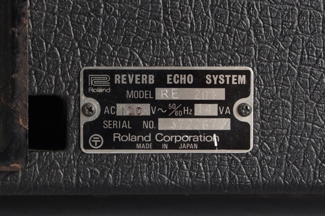 Roland  Space Echo RE-201 Echo Effect (1983)