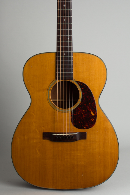 C. F. Martin  000-18 Flat Top Acoustic Guitar  (1962)