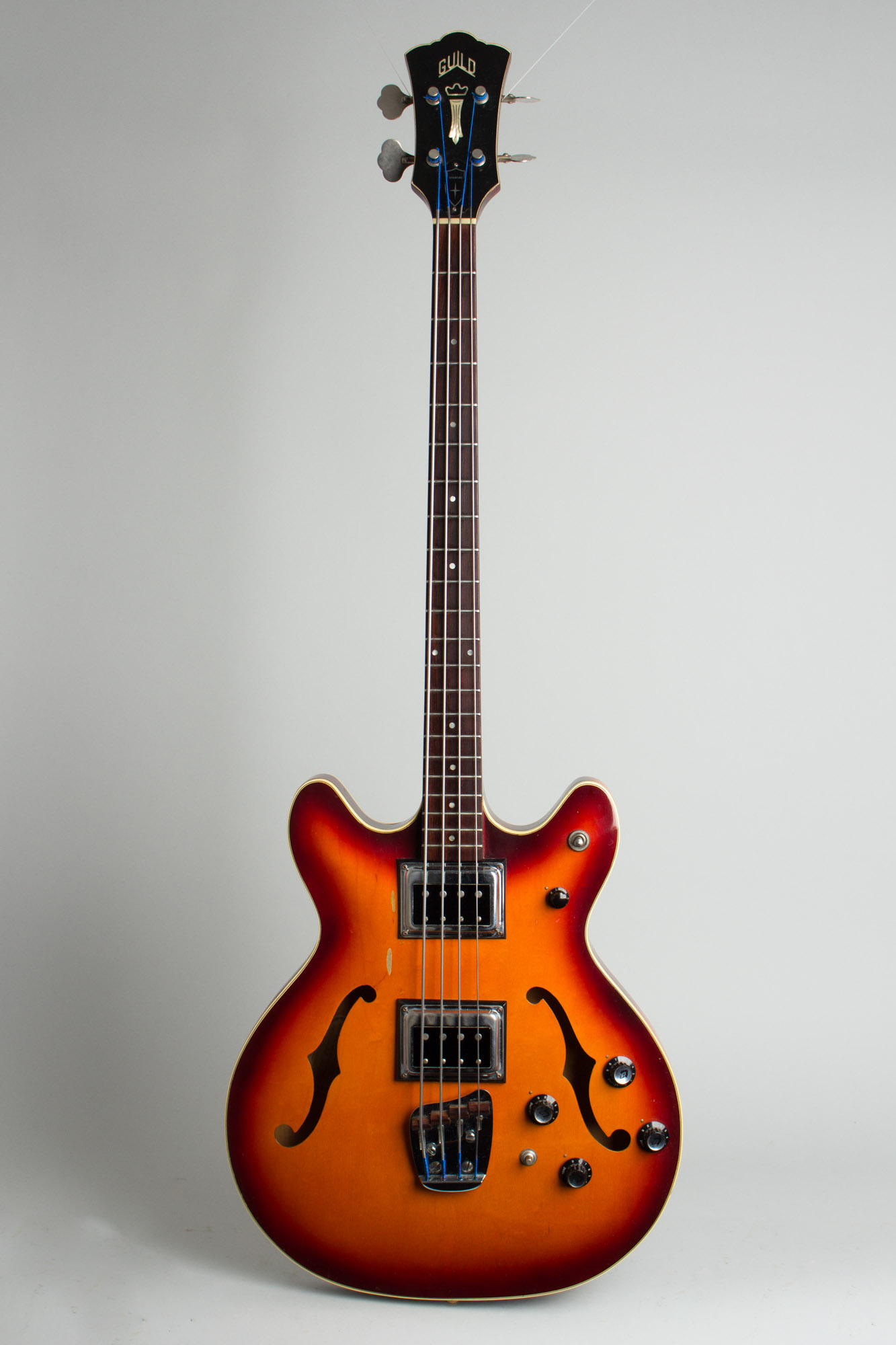 Guild Starfire Bass II Semi-Hollow Body Electric Bass Guitar (1968