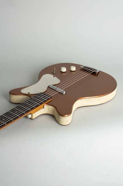 Danelectro  Standard Shorthorn Model 3612 Electric 6-String Bass Guitar  (1958)