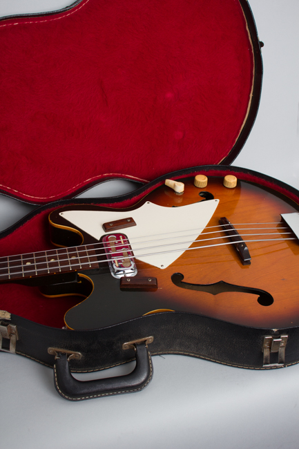 Harmony H-22 Electric Bass Guitar (1972)