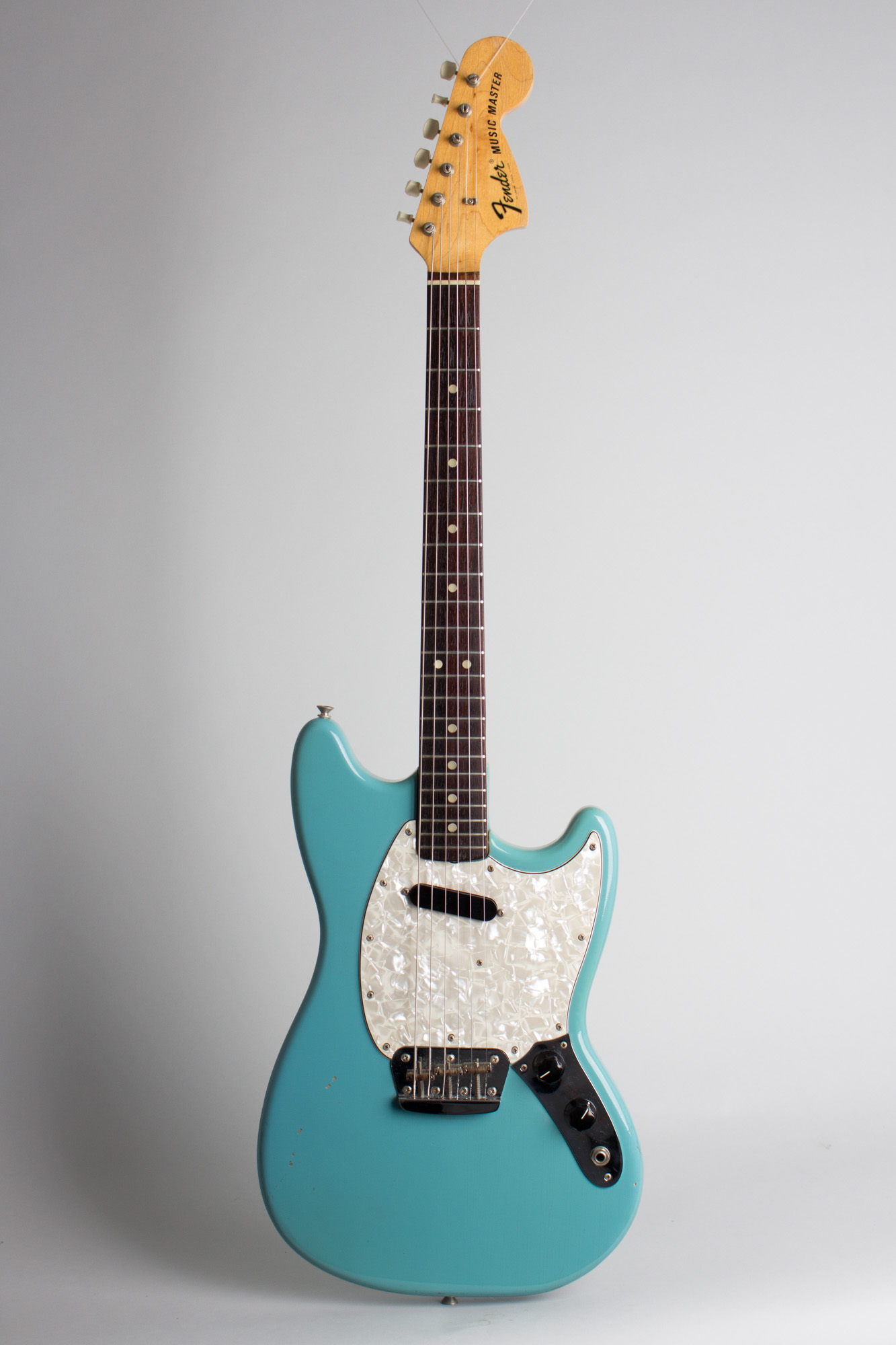 Fender Musicmaster Solid Body Electric Guitar (1972) | RetroFret