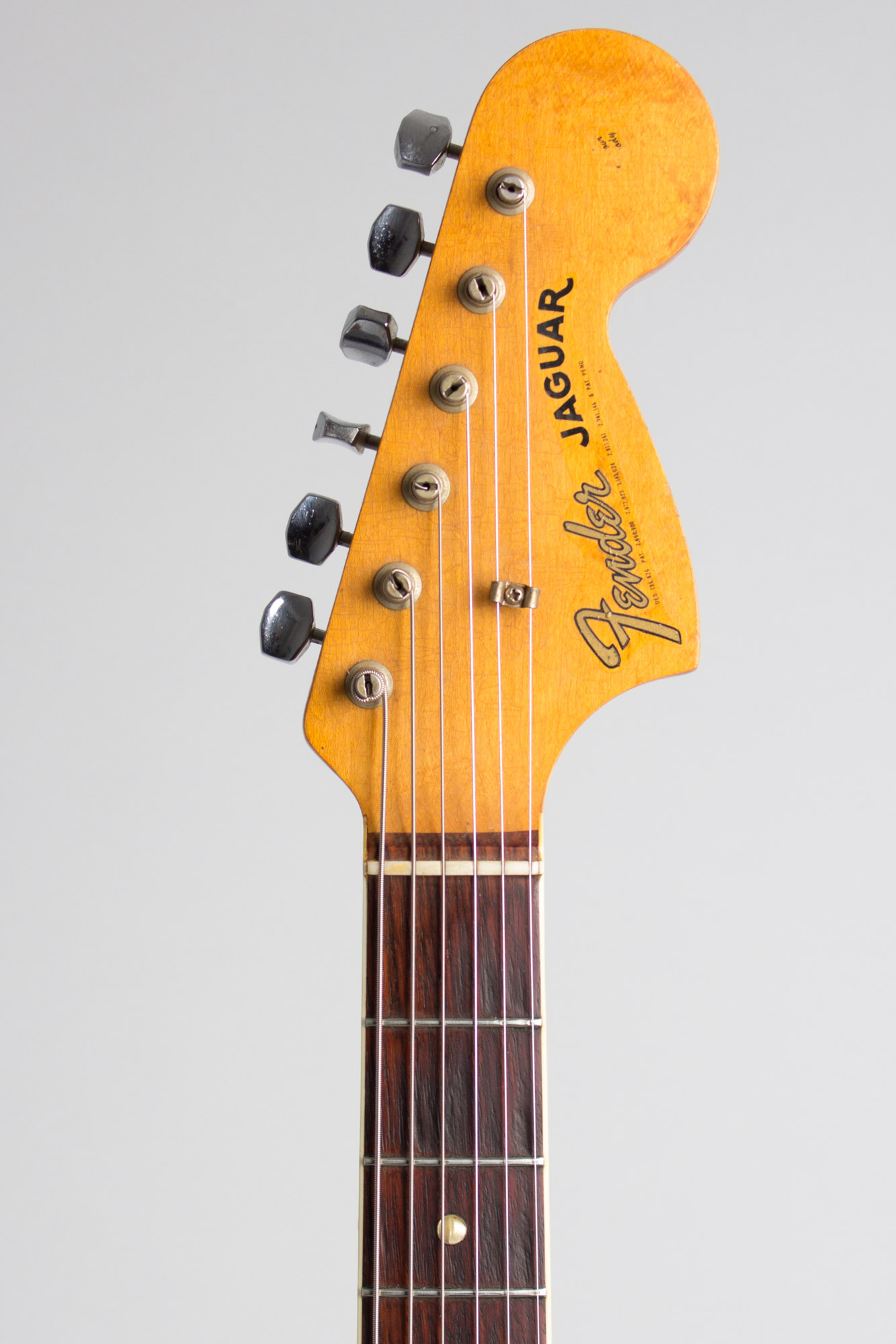 Fender Made In Japan Traditional 60S Jaguar 3-Color Sunburst