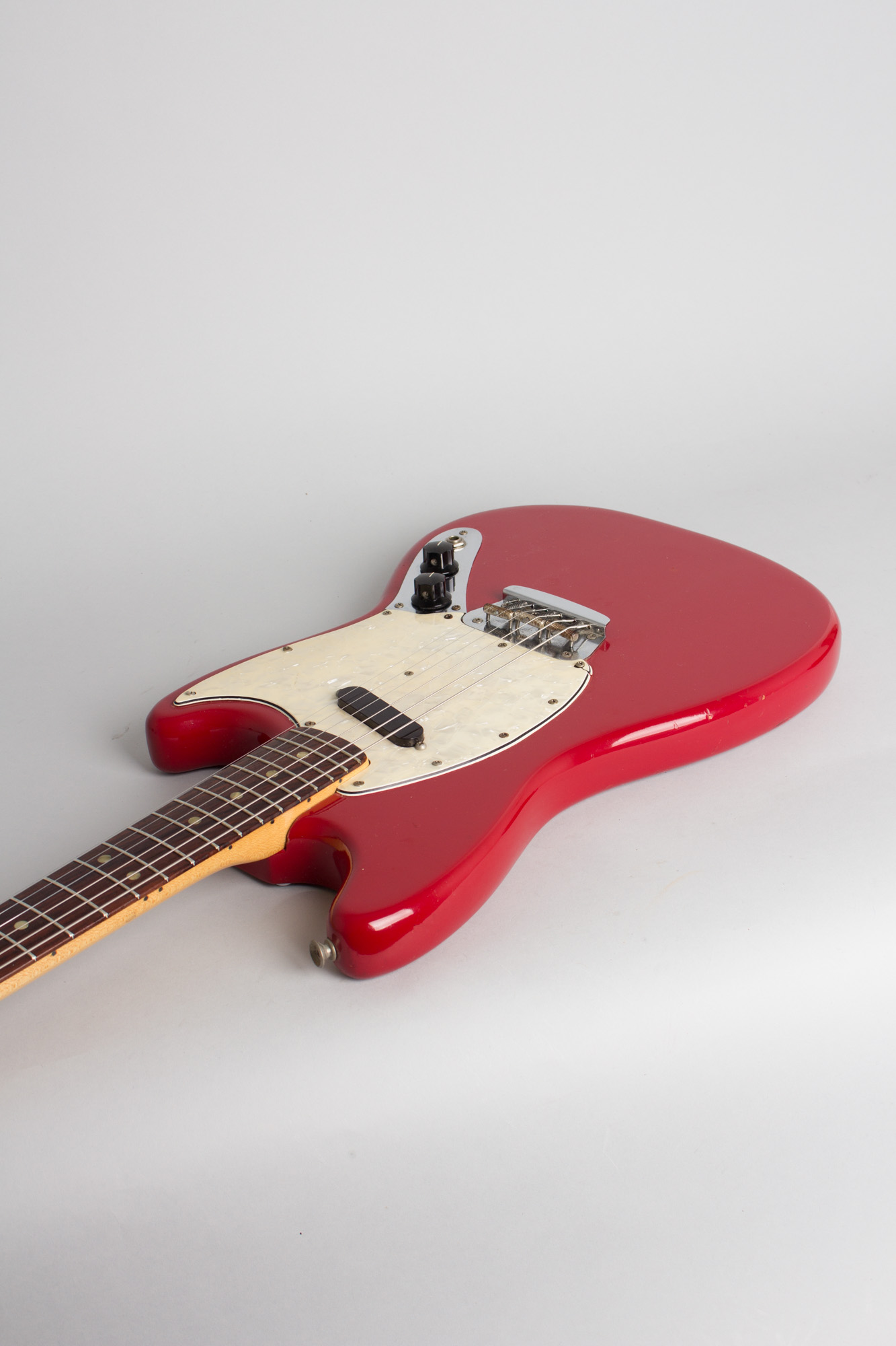 Fender Musicmaster Solid Body Electric Guitar (1972) | RetroFret