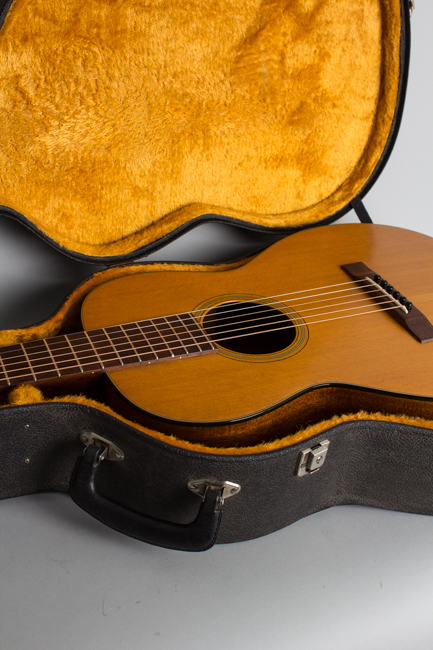 C. F. Martin  0-16NY Flat Top Acoustic Guitar  (1971)