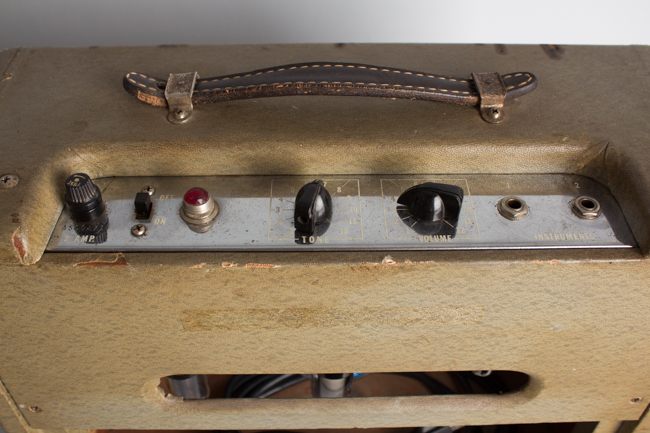  White Tube Amplifier, made by Fender (1960)