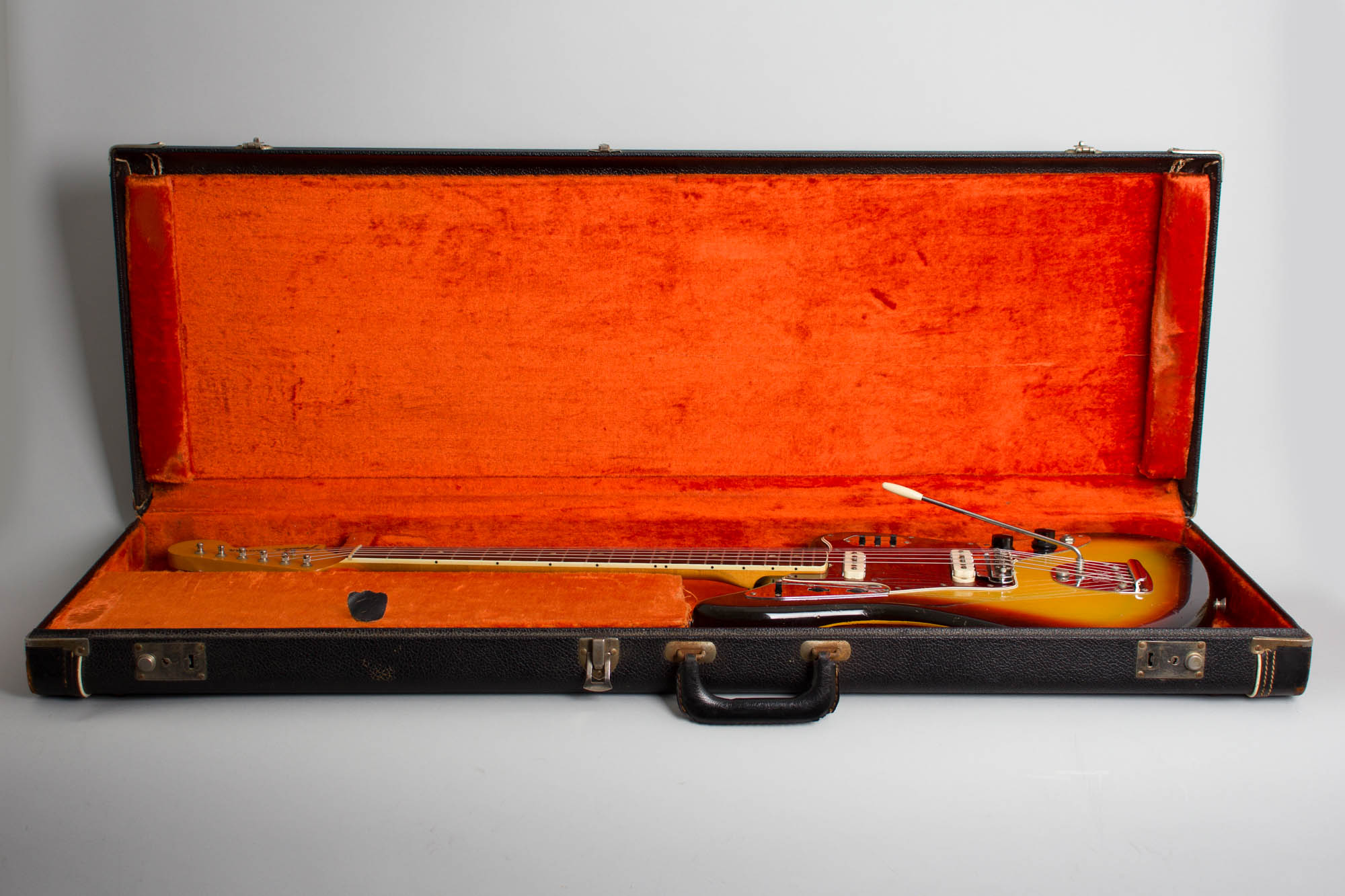 Fender Jaguar Solid Body Electric Guitar (1966) RetroFret