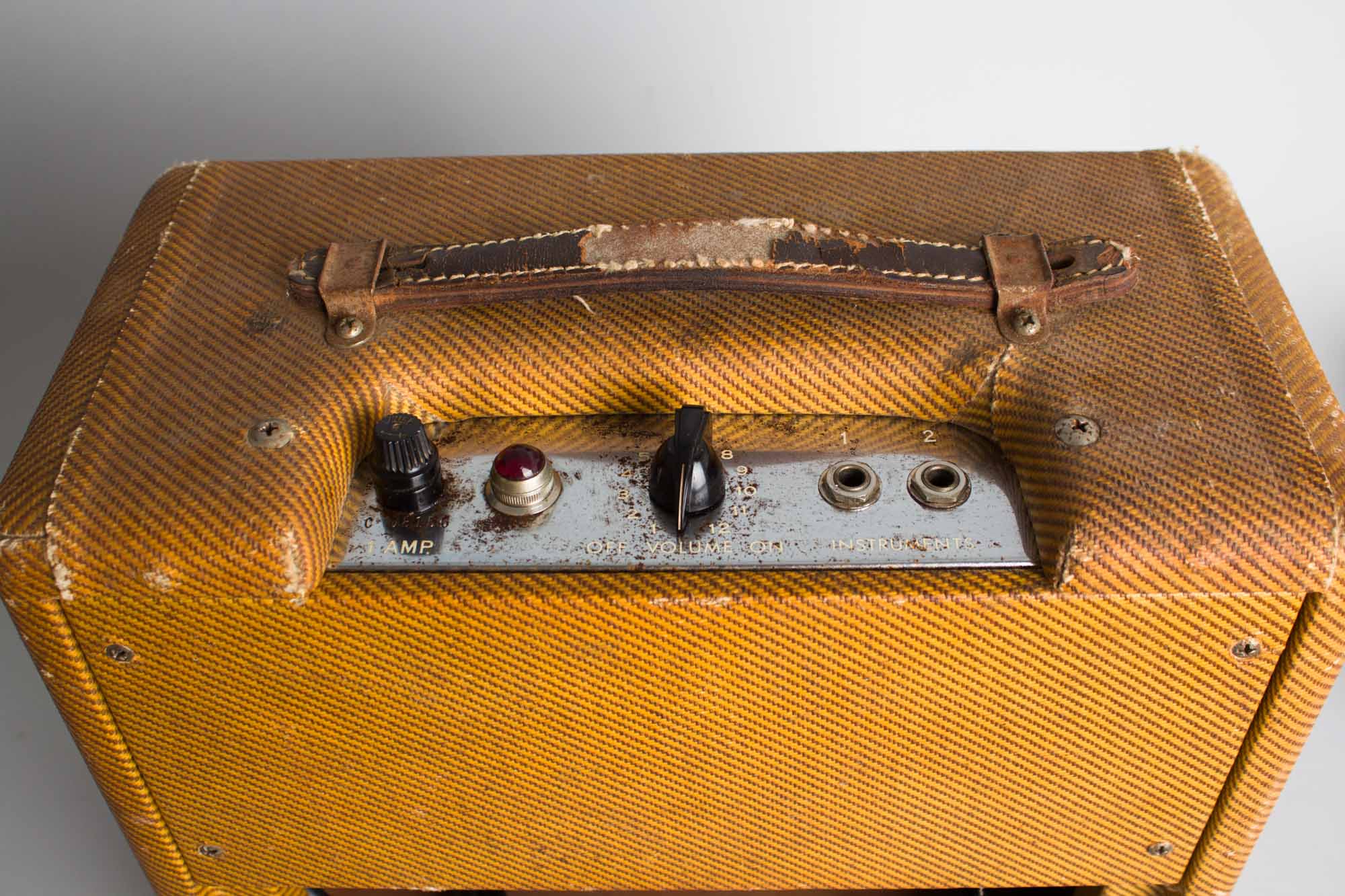 Fender Champ 5F1 Tube Amplifier (1958) | RetroFret