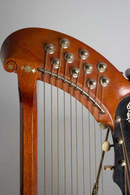 Gibson  Style U Harp Guitar  (1917)