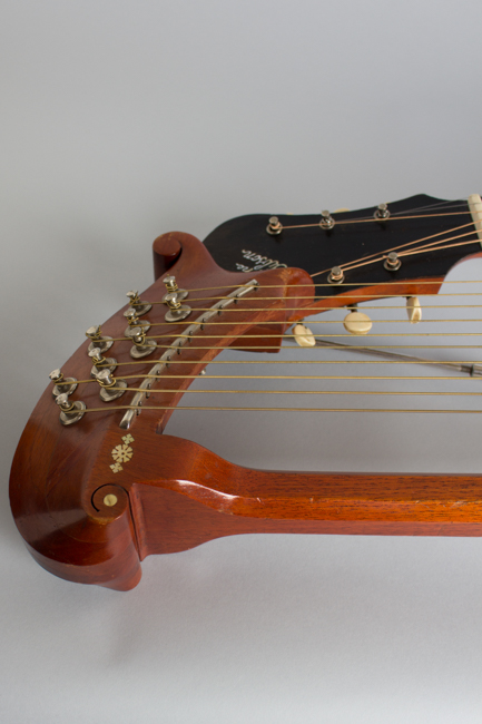 Gibson  Style U Harp Guitar  (1917)