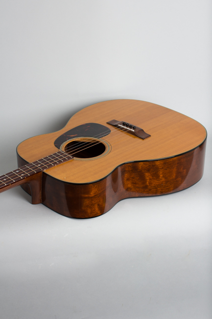 C. F. Martin  0-18T Flat Top Tenor Guitar  (1966)