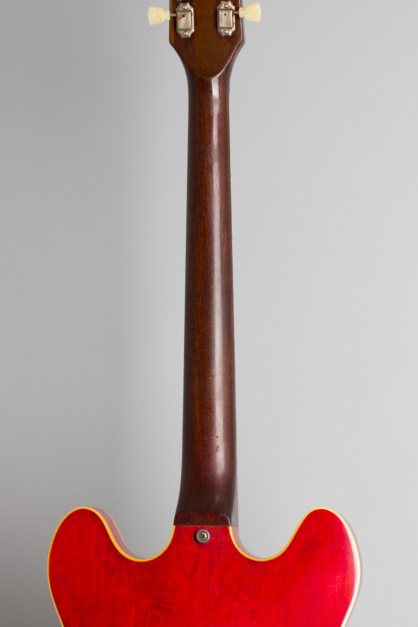 propriétaire fossé plage solid body guitar vs hollow Une lecture