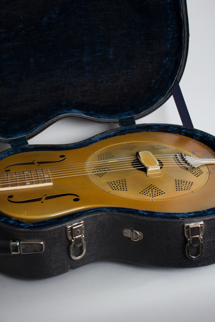 National  Triolian Resophonic Guitar  (1931)