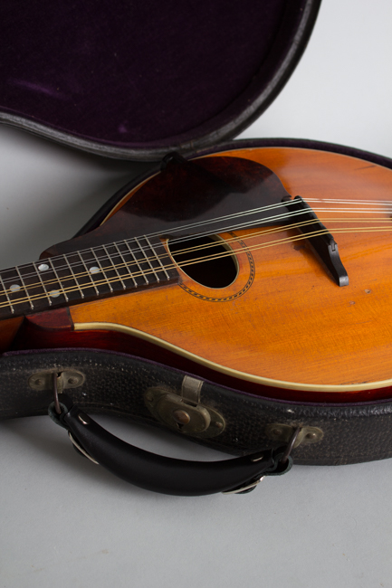 Gibson  Style A- Carved Top Mandolin  (1914)