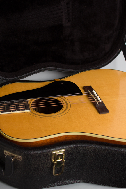 Vega  Profundo Flat Top Acoustic Guitar  (1940s)