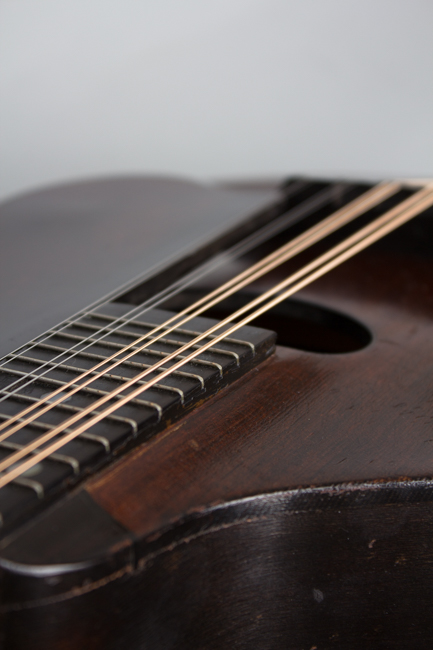 Gibson  Style A-0 Carved Top Mandolin  (1930)