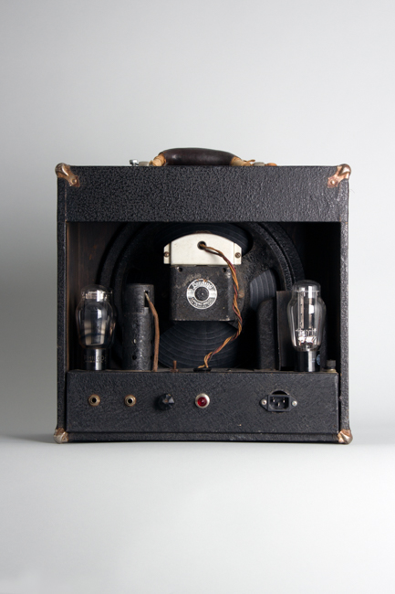 Dobro  Tube Amplifier (1935)