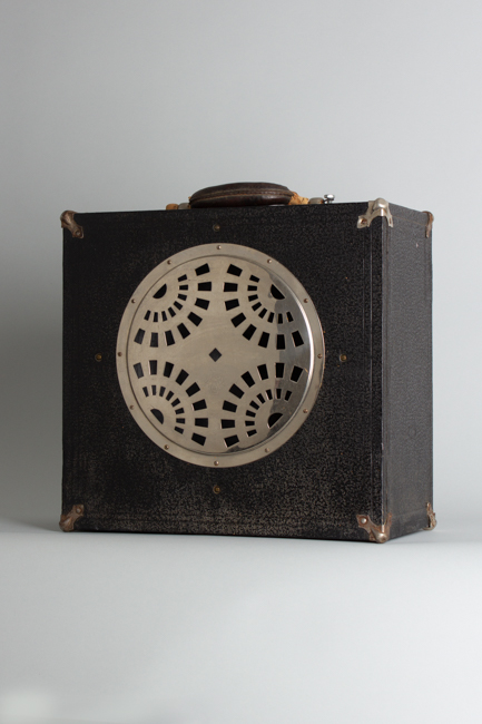 Dobro  Tube Amplifier (1935)