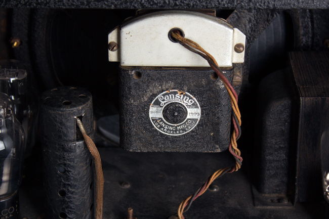 Dobro  Tube Amplifier (1935)