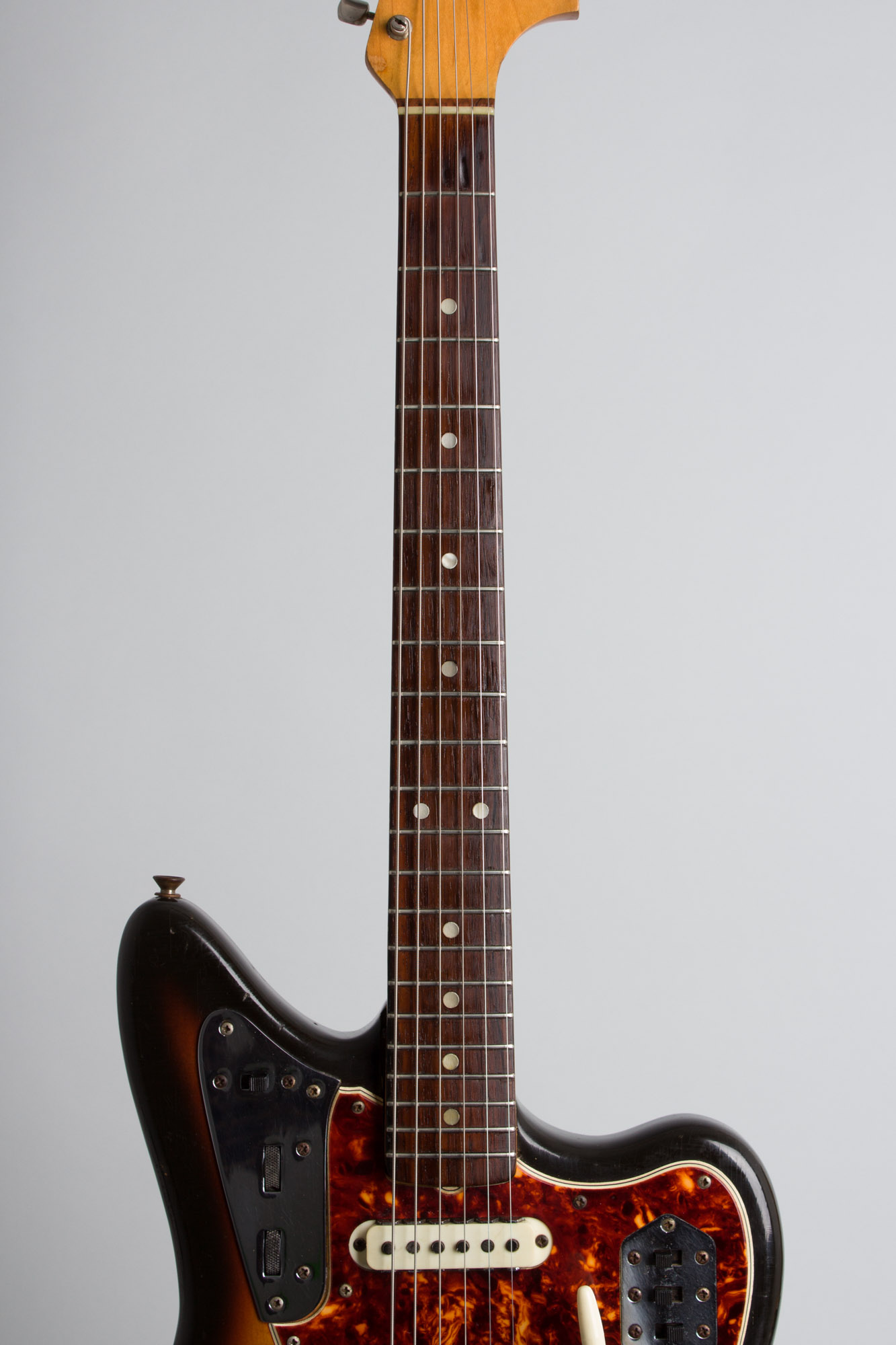 Fender Jaguar Rosewood Fingerboard Sunburst, 1965 | www