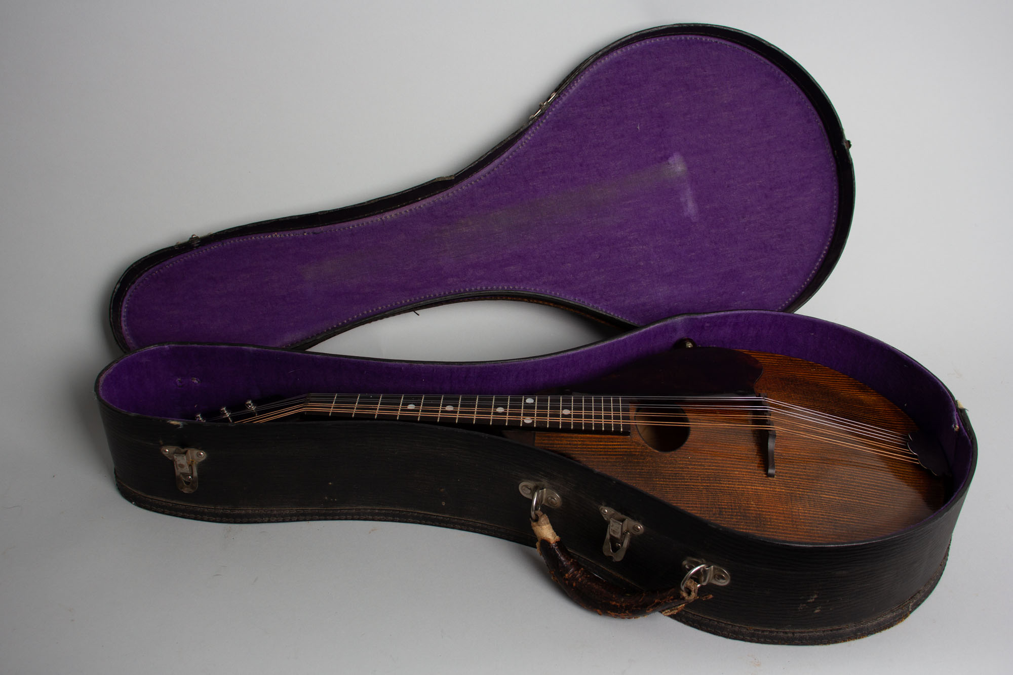 Gibson AJunior Snakehead Carved Top Mandolin (1925) RetroFret