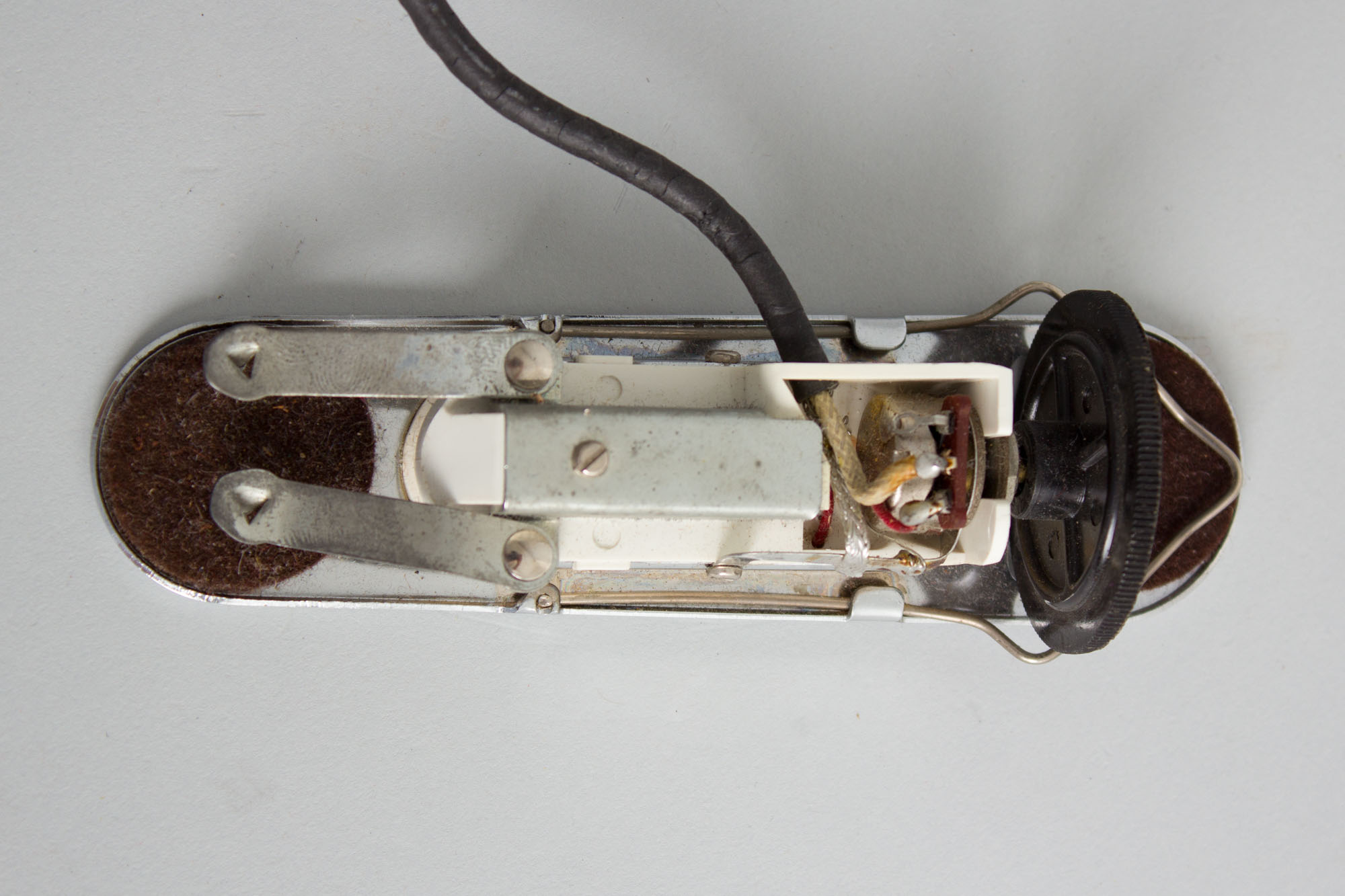 DeArmond Model RHCB Acoustic Guitar Pickup (1960s) RetroFret